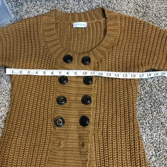 Soft Surroundings Gold Cap Sleeve Front Button Knit Sweater Size Small - Picture 6 of 7